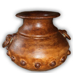 sri lanka carcel  pottery antique arrangement
